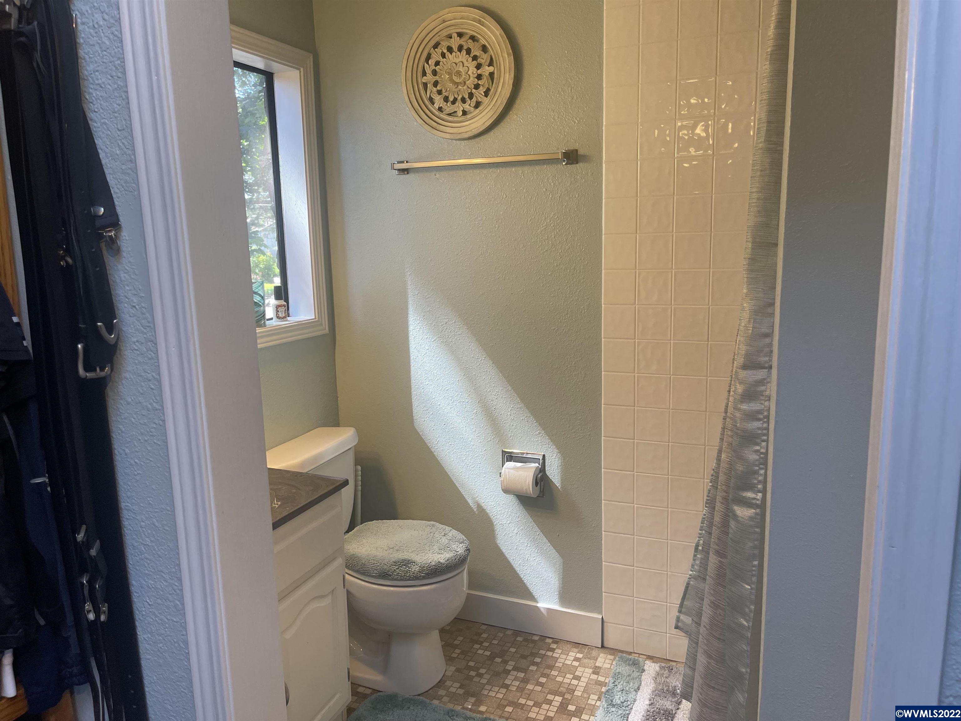 240 Boone Road Southeast Salem, OR 97306 - Photo 29 of 39 Gallery Image 29