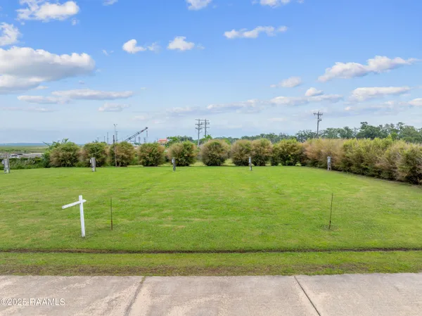 $67,000 | 122 Joseph C Drive, Cypremort Point, LA 70538