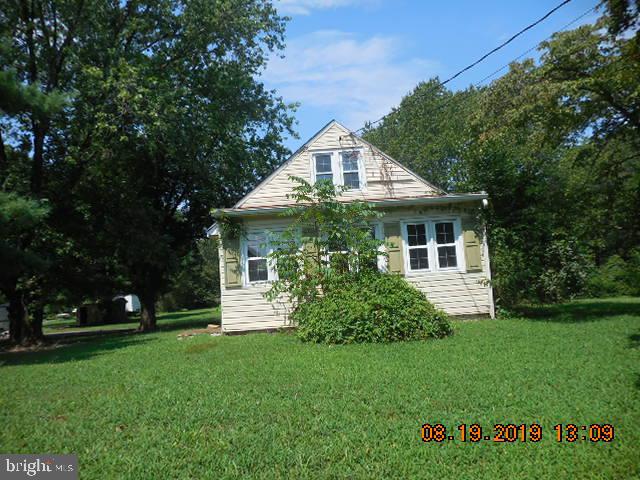 33 Meadow Road New Castle, DE 19720 - Photo 1 of 22 Gallery Image 1