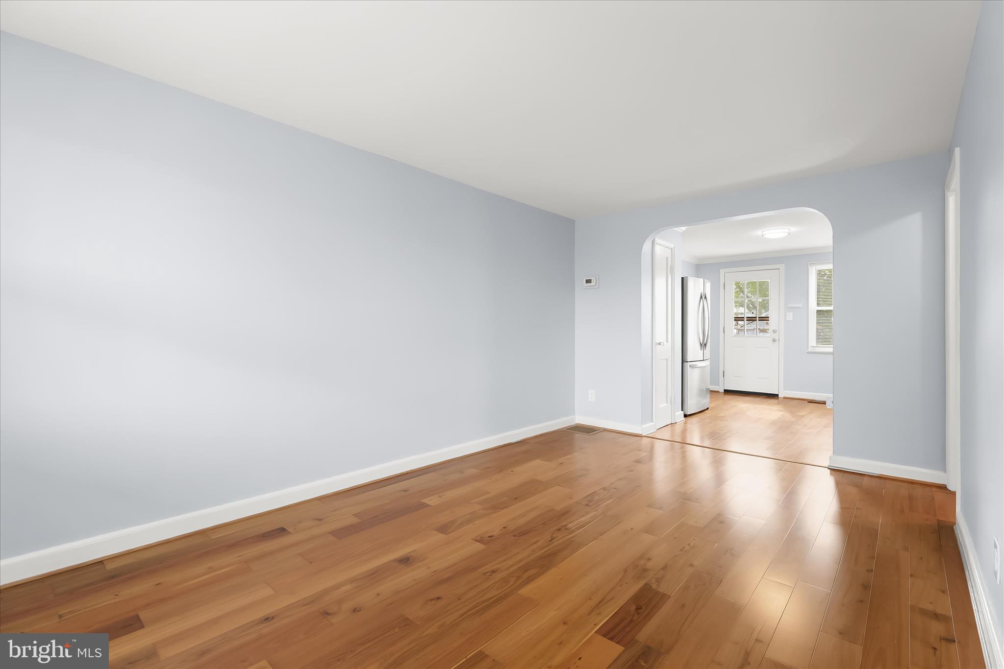 3645 Clarenell Road Baltimore, MD 21229 - Photo 9 of 43 Living Room