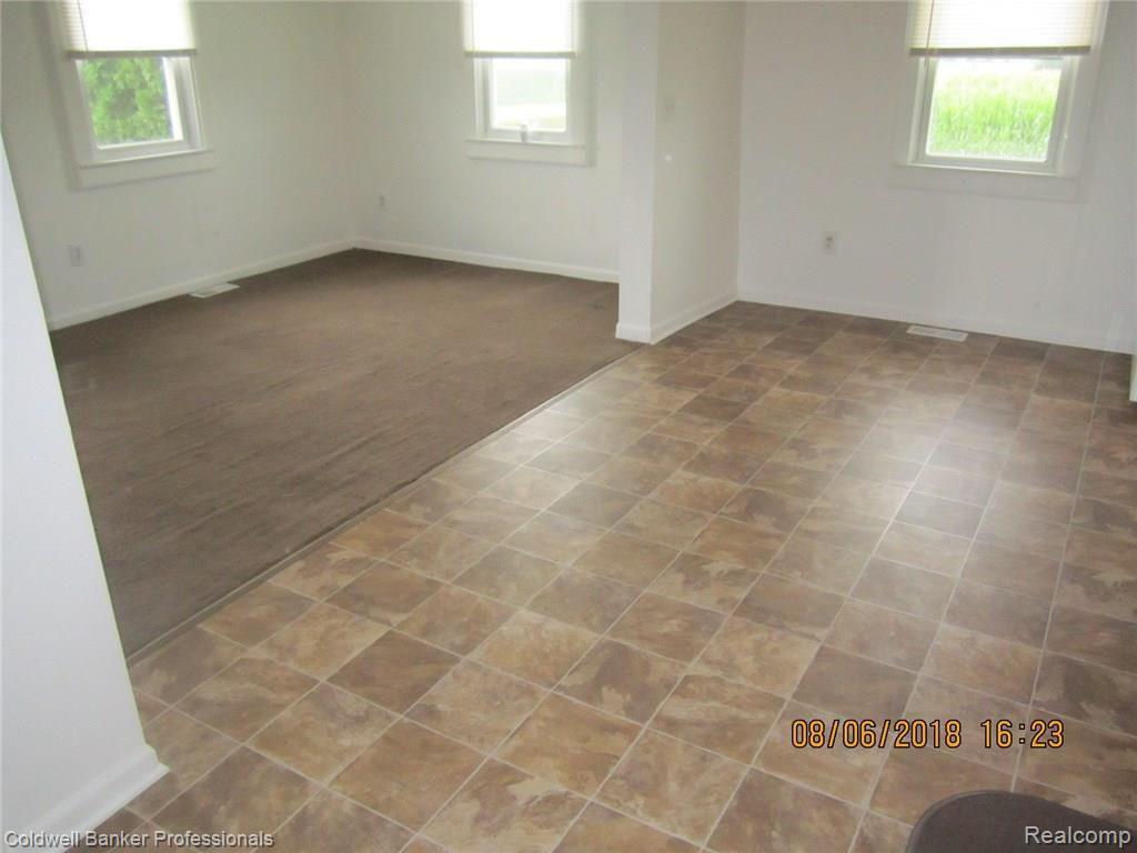 8430 Jefferson Road North Branch, MI 48461 - Photo 10 of 14 8430 Jefferson Living rm and Kitchen .JPG