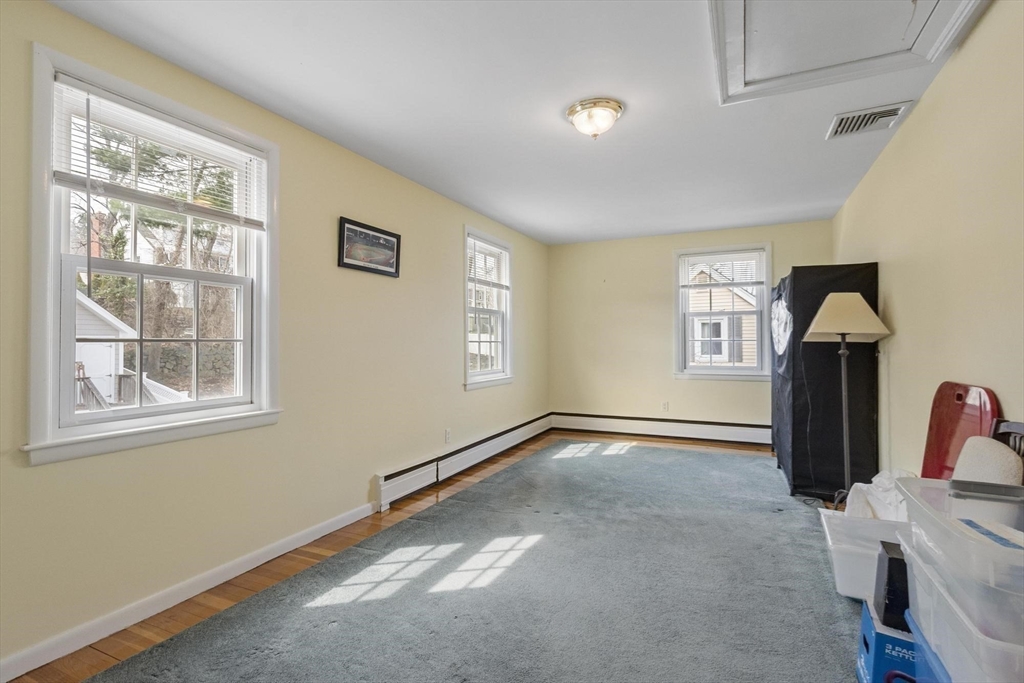 34 Robinhood Road Winchester, MA 01890 - Photo 31 of 37 Gallery Image 31