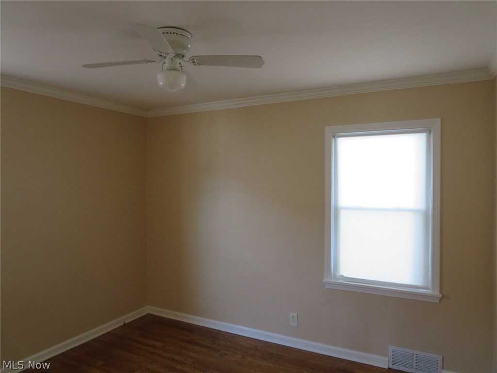 5602 Ridgewood Avenue Parma, OH 44129 - Photo 15 of 29 Gallery Image 15