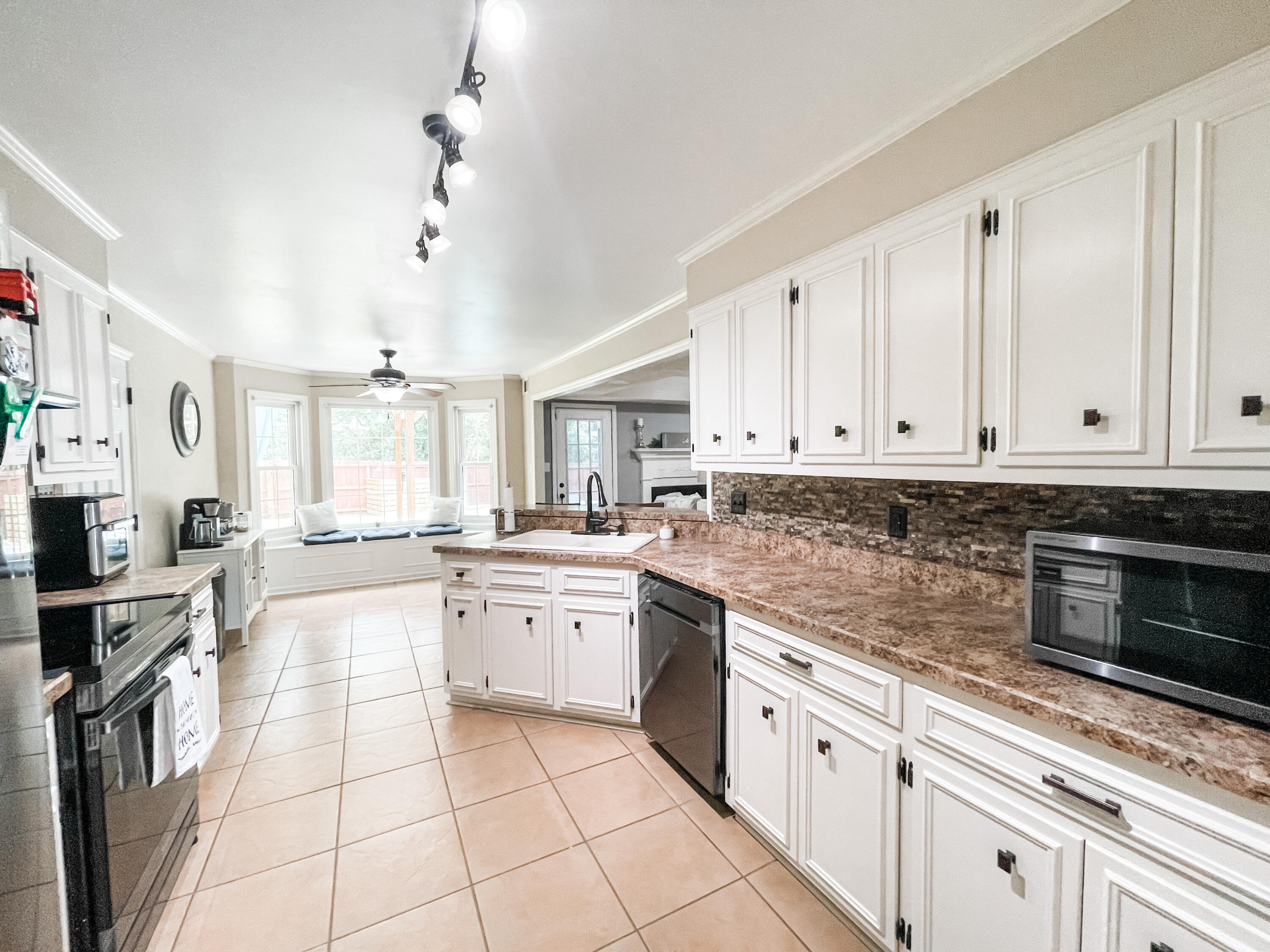 543 Blue Ridge Crossing Evans, GA 30809 - Photo 13 of 40 Kitchen