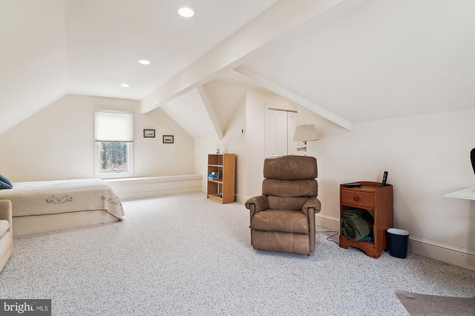 28090 Glebe Road Easton, MD 21601 - Photo 73 of 115 3Sitting area bedroom 3