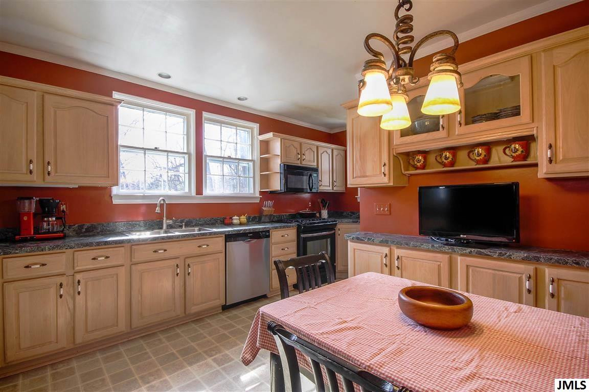 2019 Dale Road Jackson, MI 49203 - Photo 13 of 28 Photo 13
