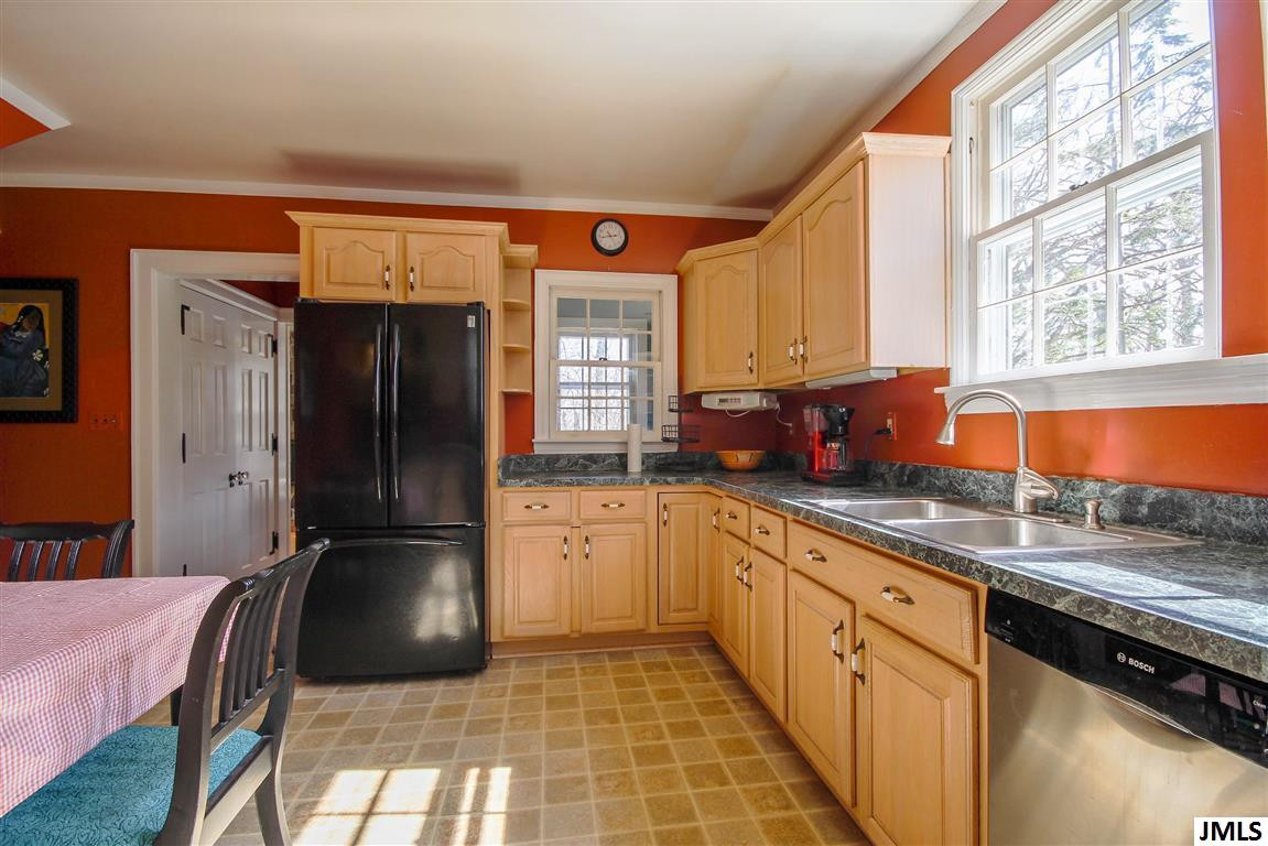 2019 Dale Road Jackson, MI 49203 - Photo 14 of 28 Photo 14