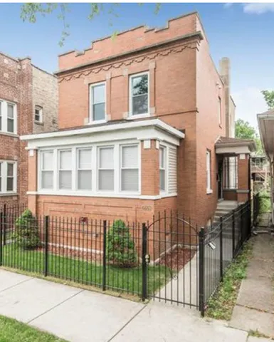 $3,100 | 6553 South Eberhart Avenue, Chicago, IL 60637