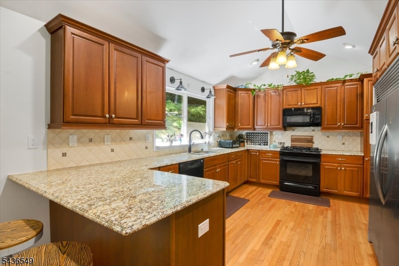 80 Bald Eagle Road Hackettstown, NJ 07840 - Photo 9 of 40