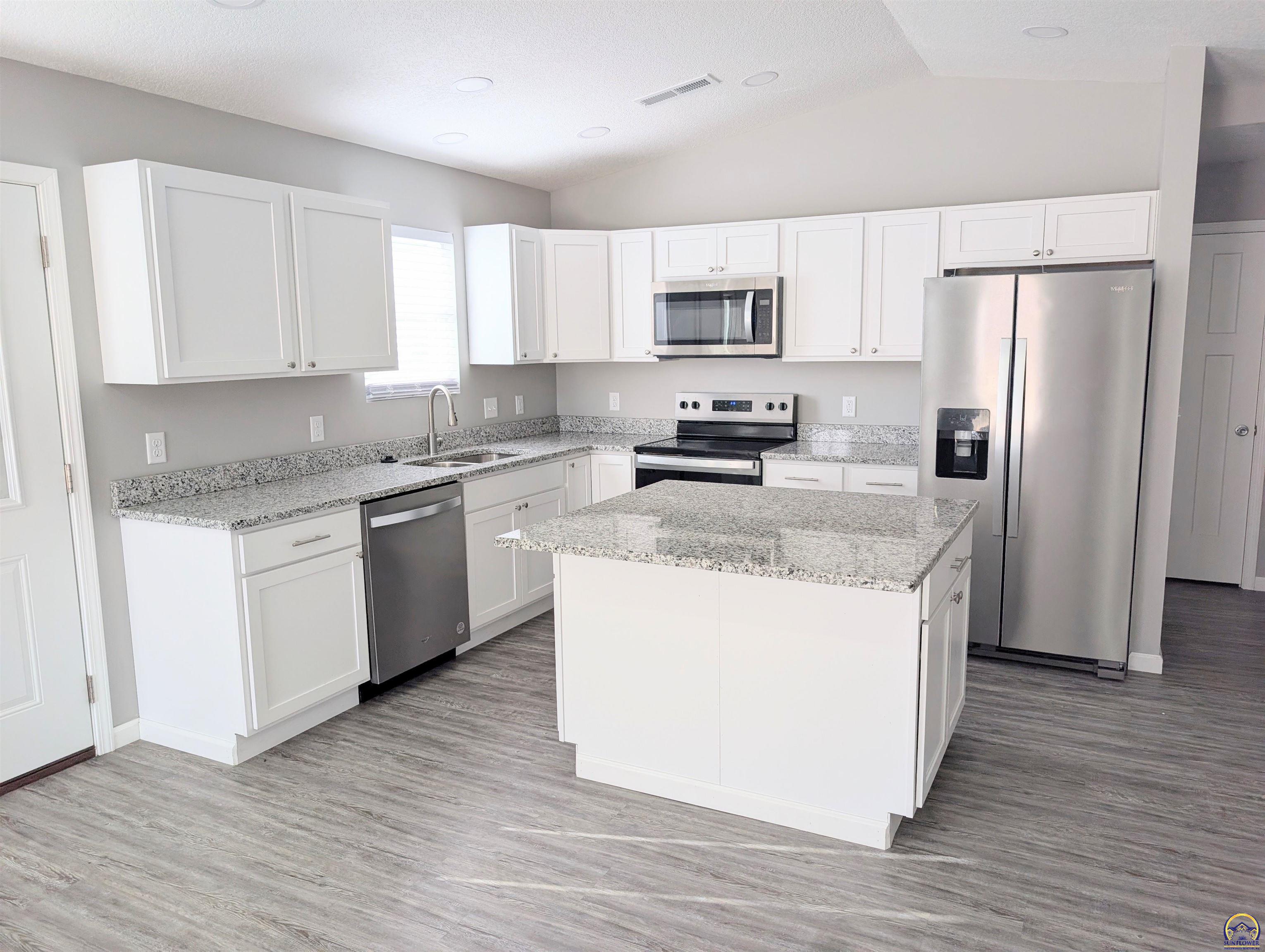 317 South Walnut Street Lebo, KS 66856 - Photo 3 of 8