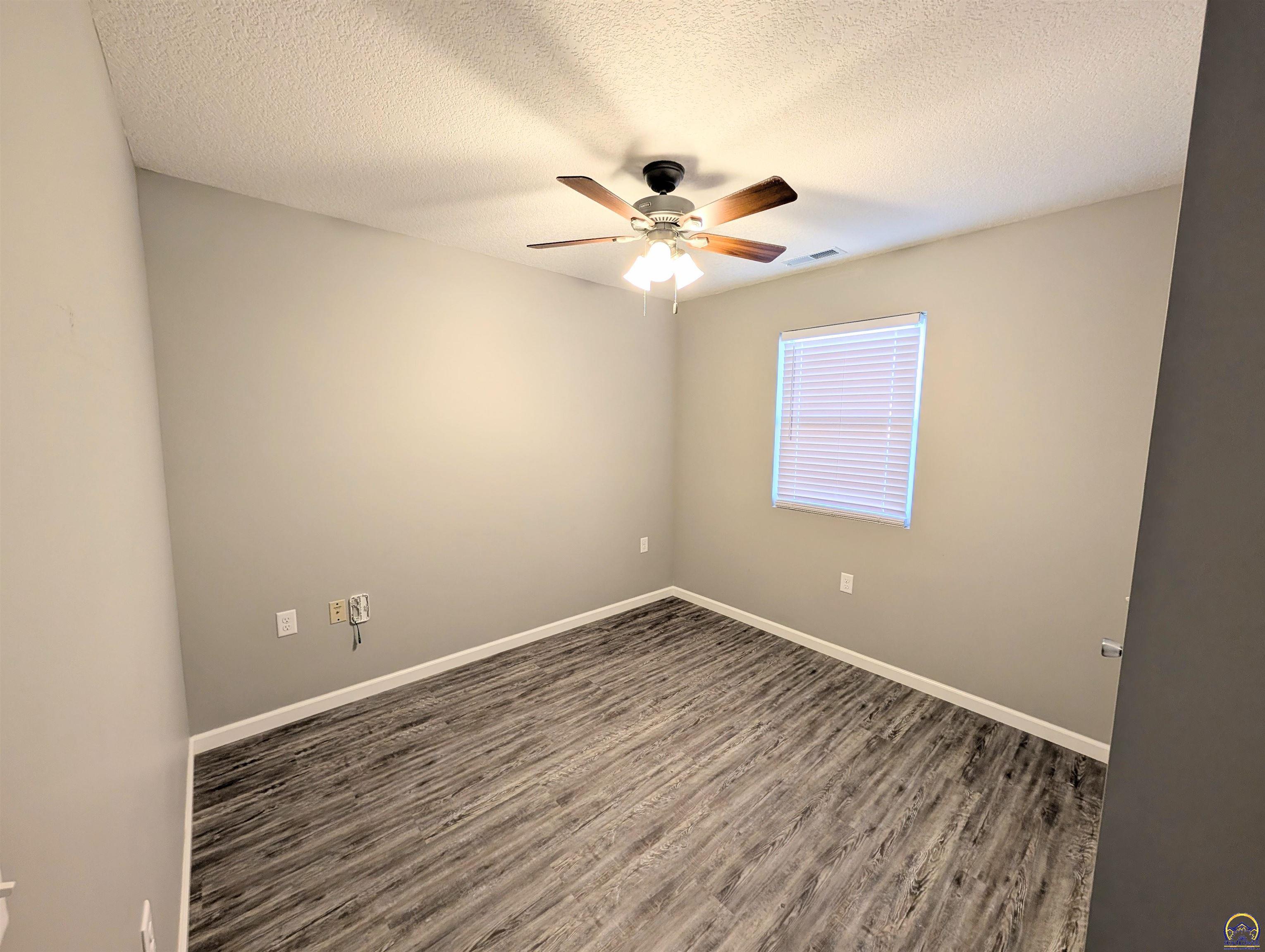 317 South Walnut Street Lebo, KS 66856 - Photo 6 of 8