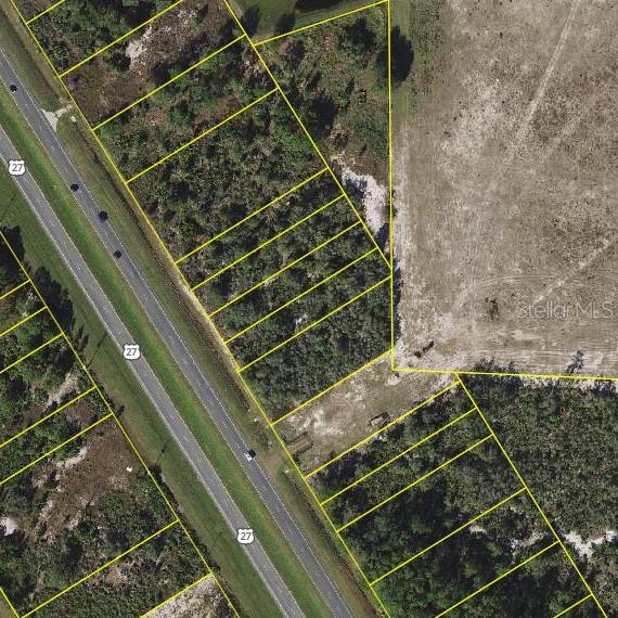 27 Hwy Frostproof Frostproof, FL 33843 - Photo 5 of 5 a view of a backyard