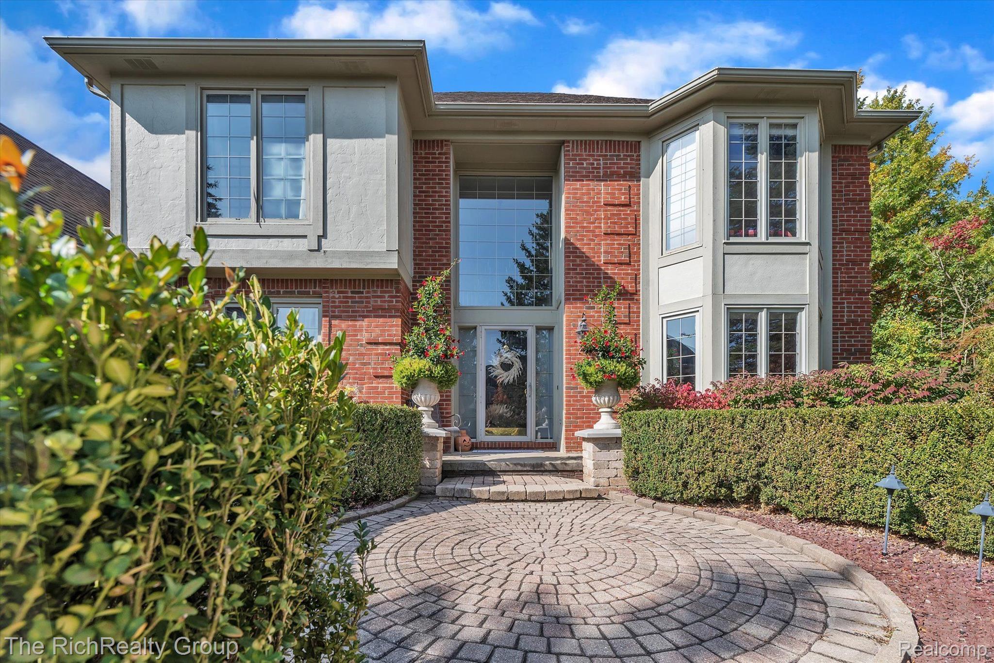 6861 Poppleton Road Canton, MI 48187 - Photo 3 of 80 Gallery Image 3
