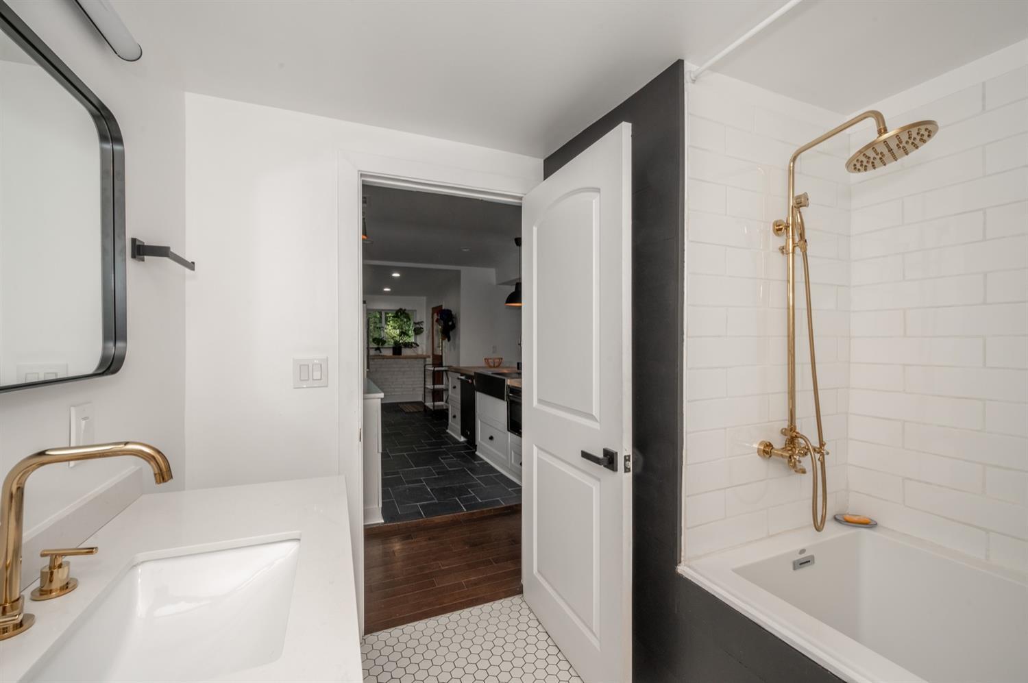 4125 Muchmore Road Cincinnati, OH 45227 - Photo 18 of 30 Gallery Image 18