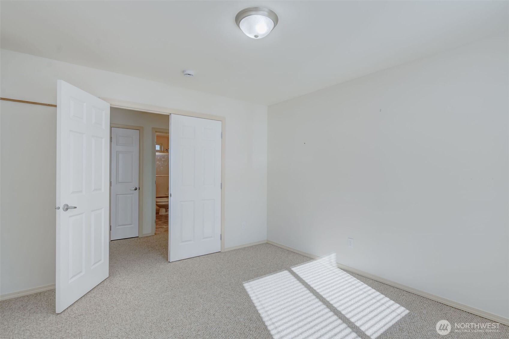 224 Vine Street Cashmere, WA 98815 - Photo 23 of 35 a view of an empty room