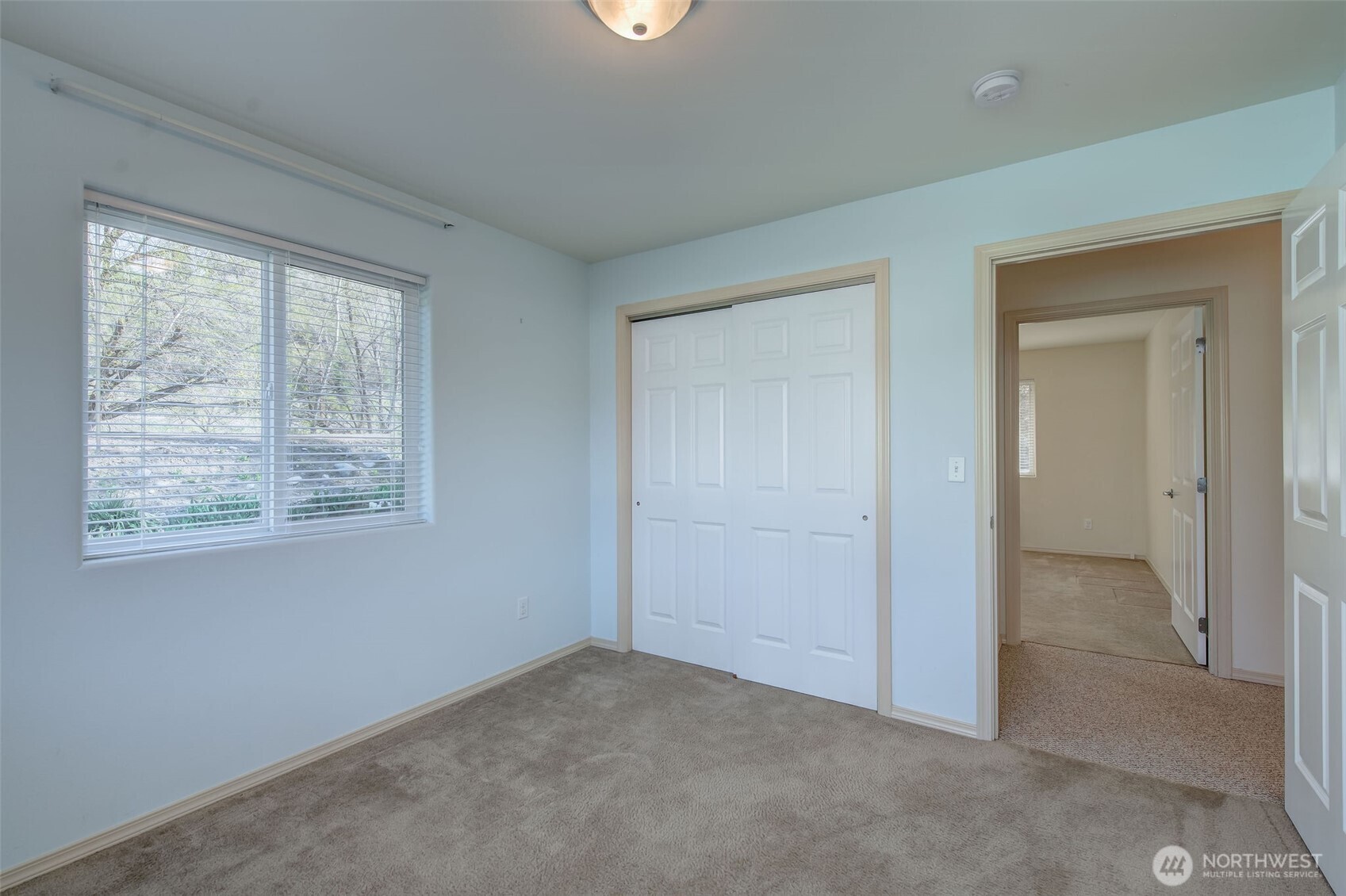 224 Vine Street Cashmere, WA 98815 - Photo 26 of 35 an empty room that has a window