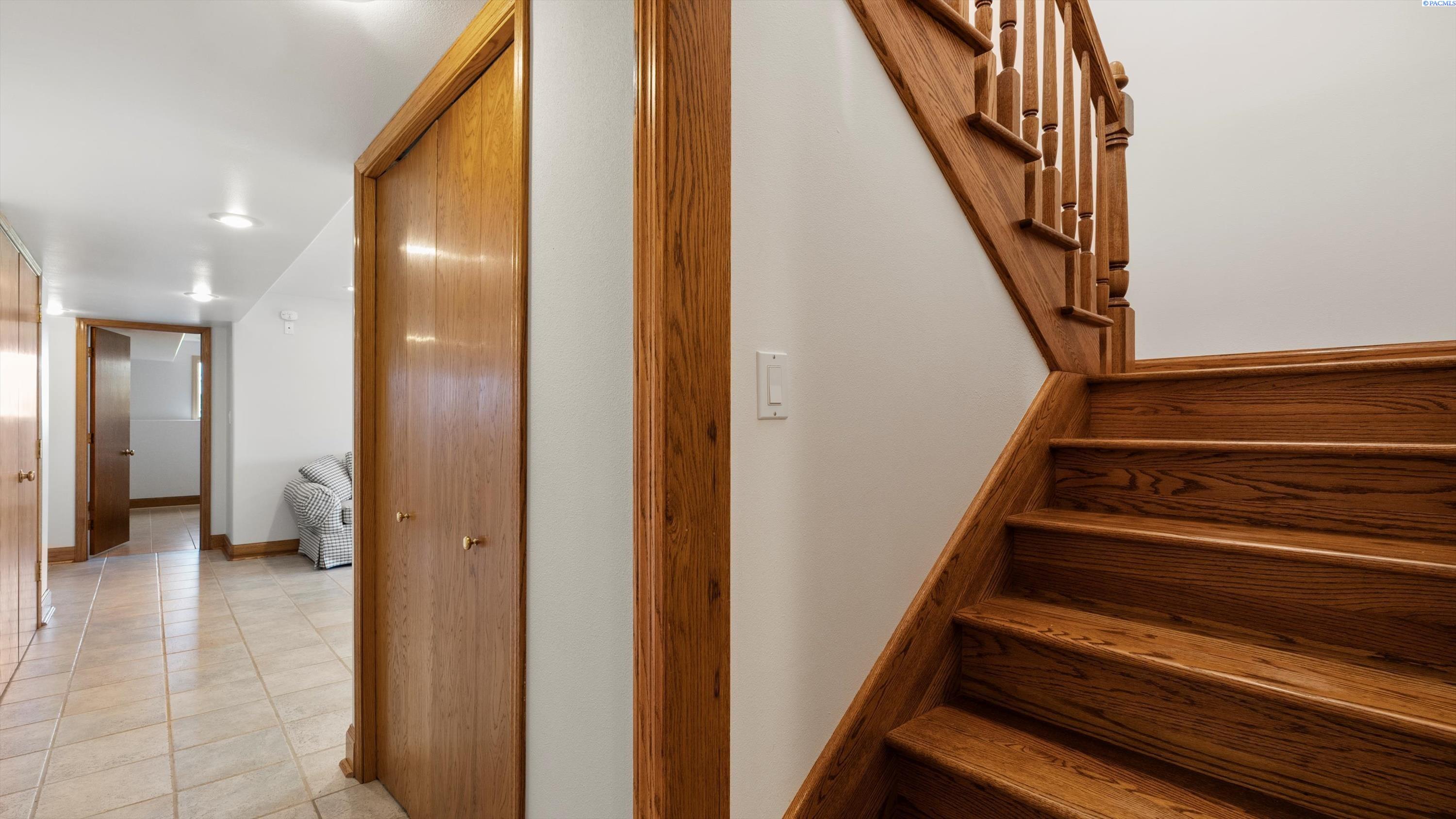 43701 North O'Brien Road Prosser, WA 99350 - Photo 32 of 48 Gallery Image 32