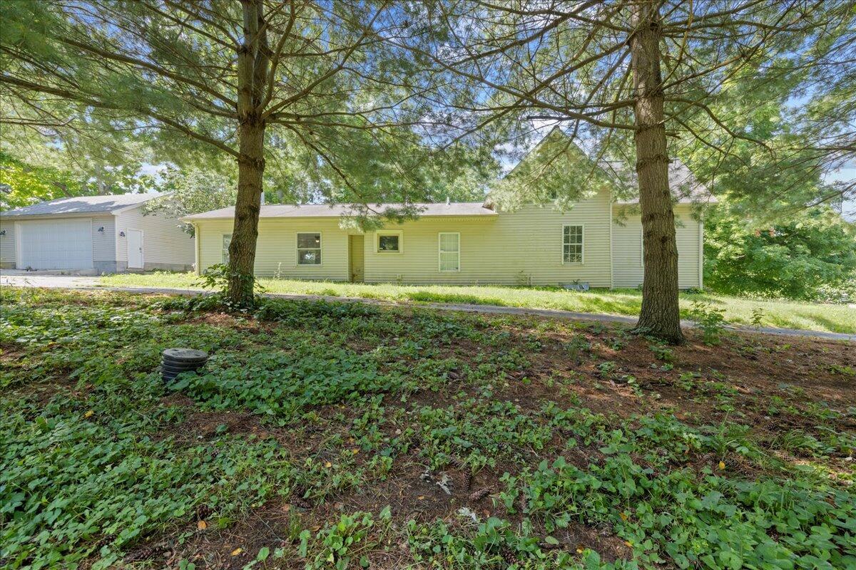 426 Milnor Road Pickerington, OH 43147 - Photo 42 of 48 03-Back