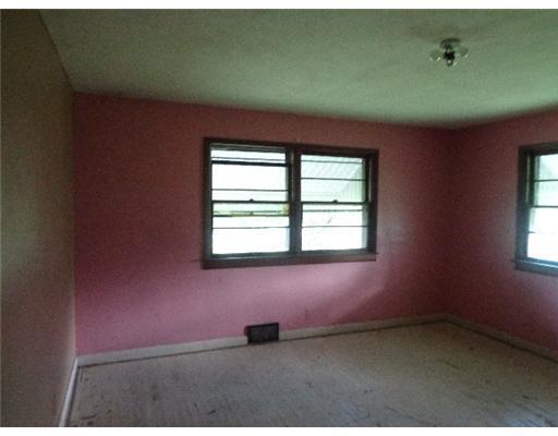 1595 Ridgeway Drive Springfield, OH 45506 - Photo 6 of 9