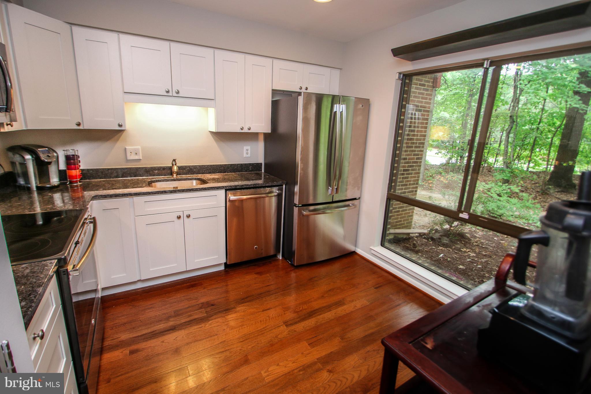 11533 Buttonwood Court Reston, VA 20191 - Photo 4 of 27 Kitchen