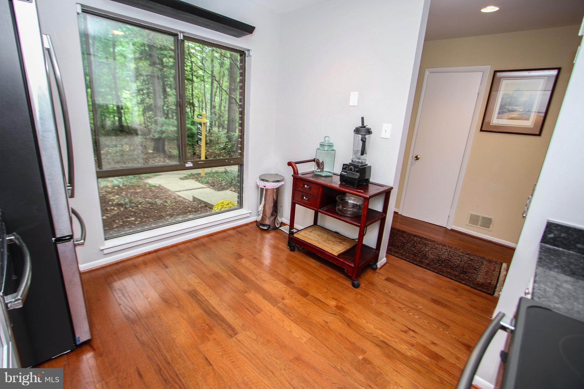 11533 Buttonwood Court Reston, VA 20191 - Photo 6 of 27 Kitchen