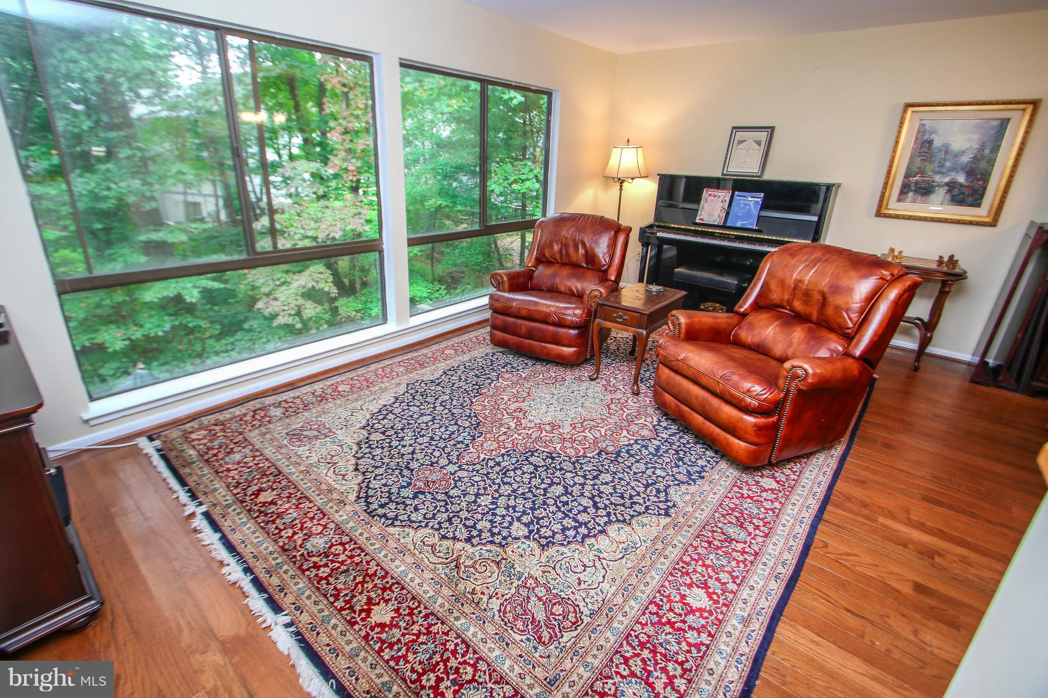 11533 Buttonwood Court Reston, VA 20191 - Photo 10 of 27 Family Room