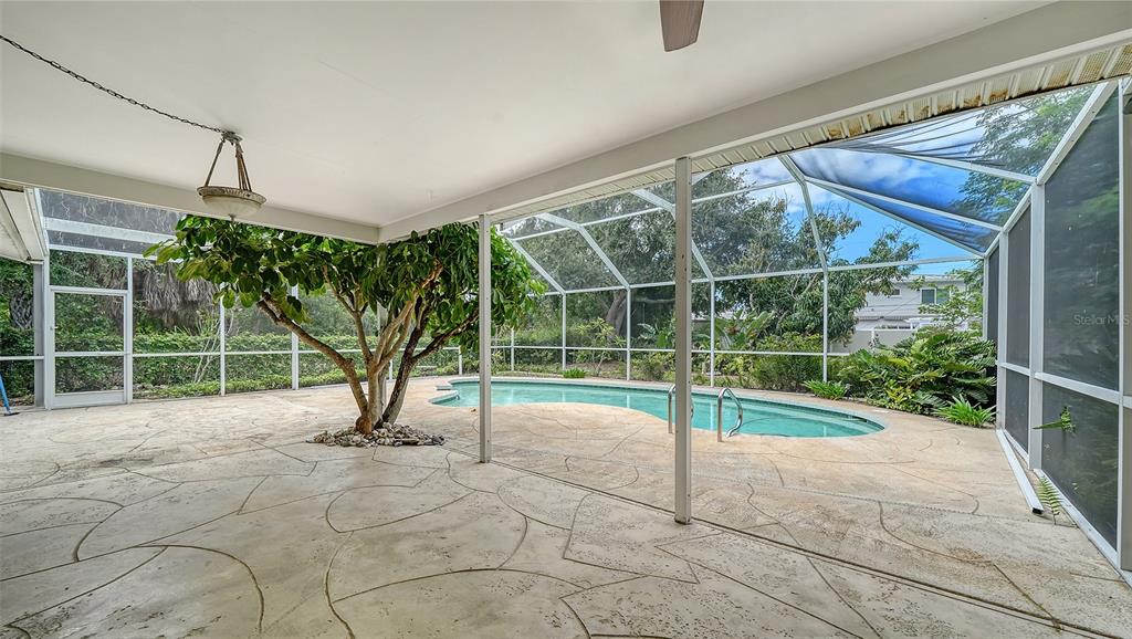 621 Alhambra Road Venice, FL 34285 - Photo 31 of 53