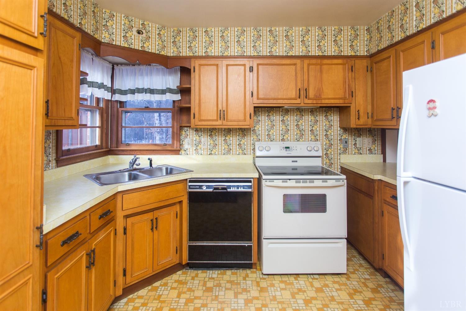 1314 Grove Road Lynchburg, VA 24502 - Photo 11 of 66 Gallery Image 11