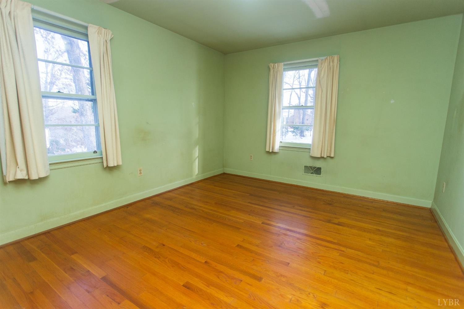 1314 Grove Road Lynchburg, VA 24502 - Photo 34 of 66 Gallery Image 34