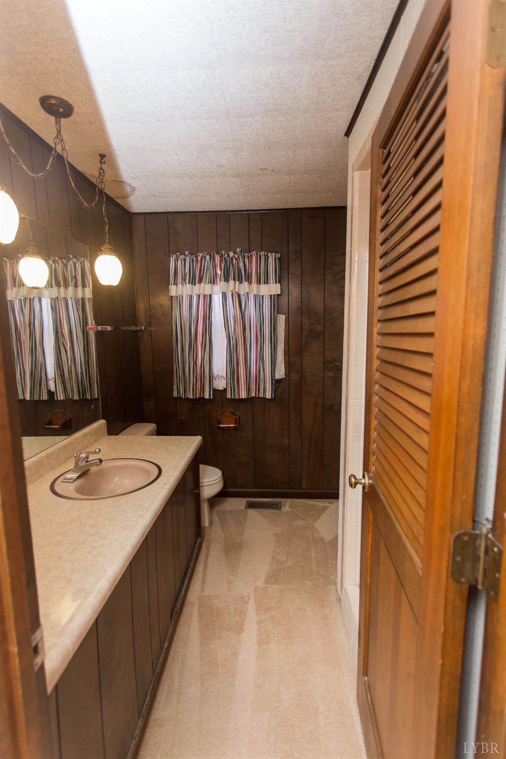 1314 Grove Road Lynchburg, VA 24502 - Photo 47 of 66 Gallery Image 47