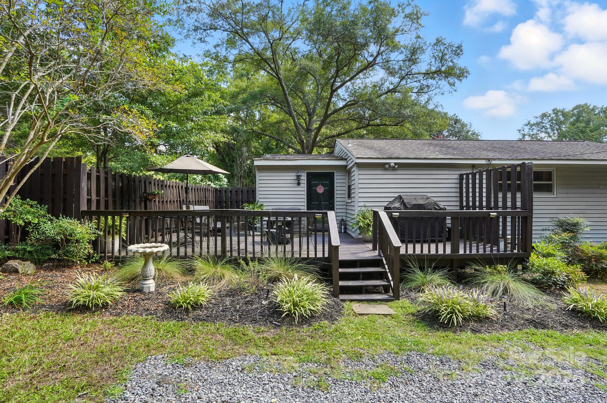 4825 Edgeland Road Edgemoor, SC 29712 - Photo 34 of 34 a front view of a house with a garden