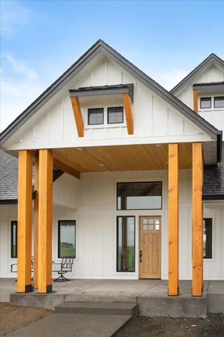 $1,299,900 | 21200 North Division Road, Colbert, WA 99005