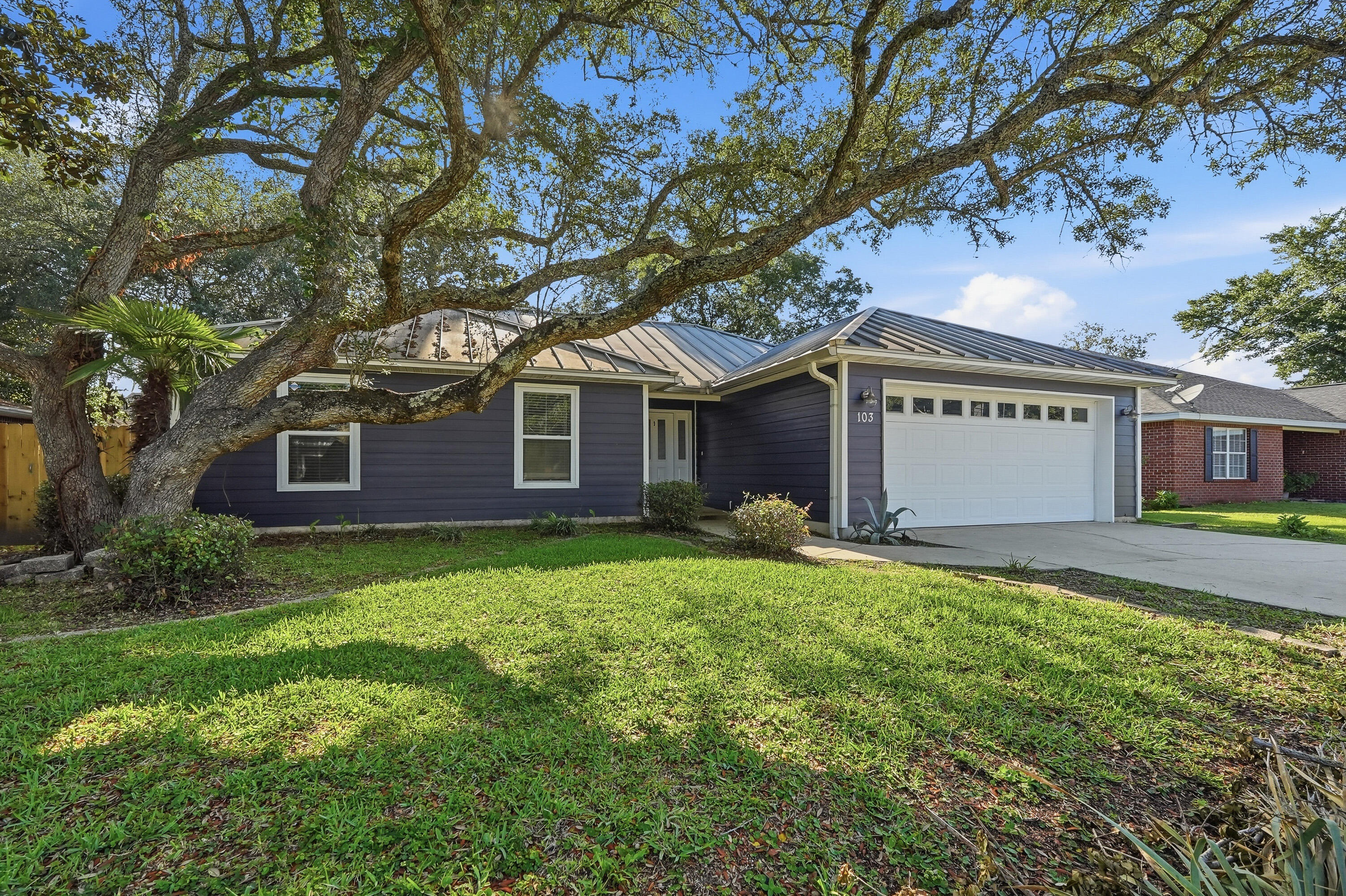 103 Point Comfort Road Mary Esther, FL 32569 - Photo 6 of 55 103 point comfort rd-4