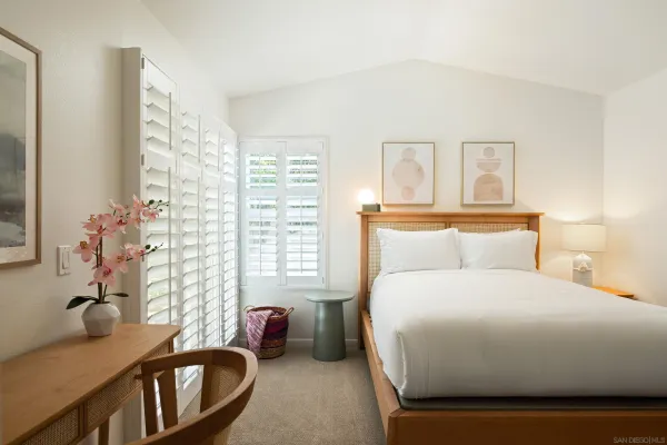 $5,900 | 3854 Creststone Place, Carmel Valley, CA 92130