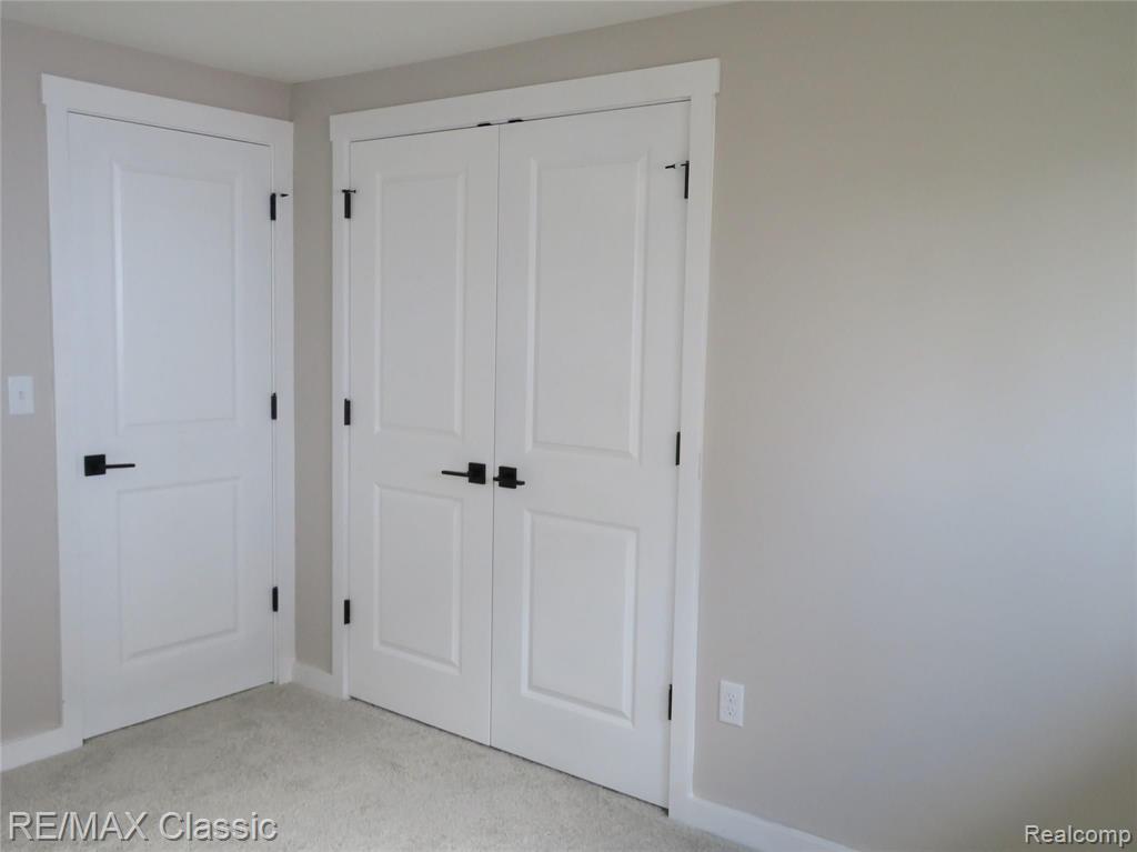 43032 Avon Road Canton, MI 48187 - Photo 25 of 37