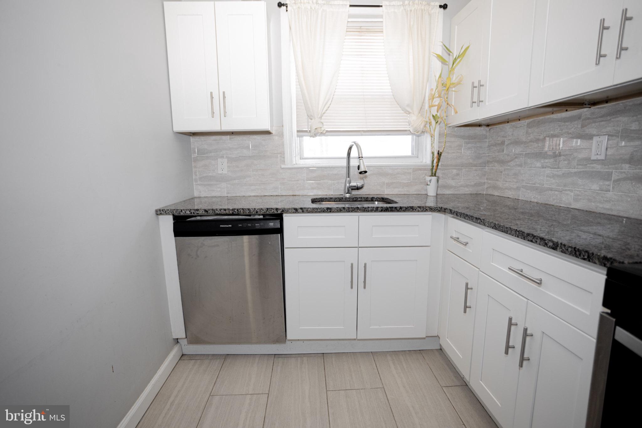 1514 Beverly Road Philadelphia, PA 19138 - Photo 12 of 32 Gallery Image 12