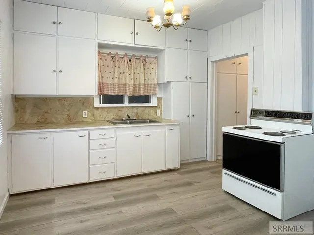 $269,900 | 725 East Judicial Street, Blackfoot, ID 83221