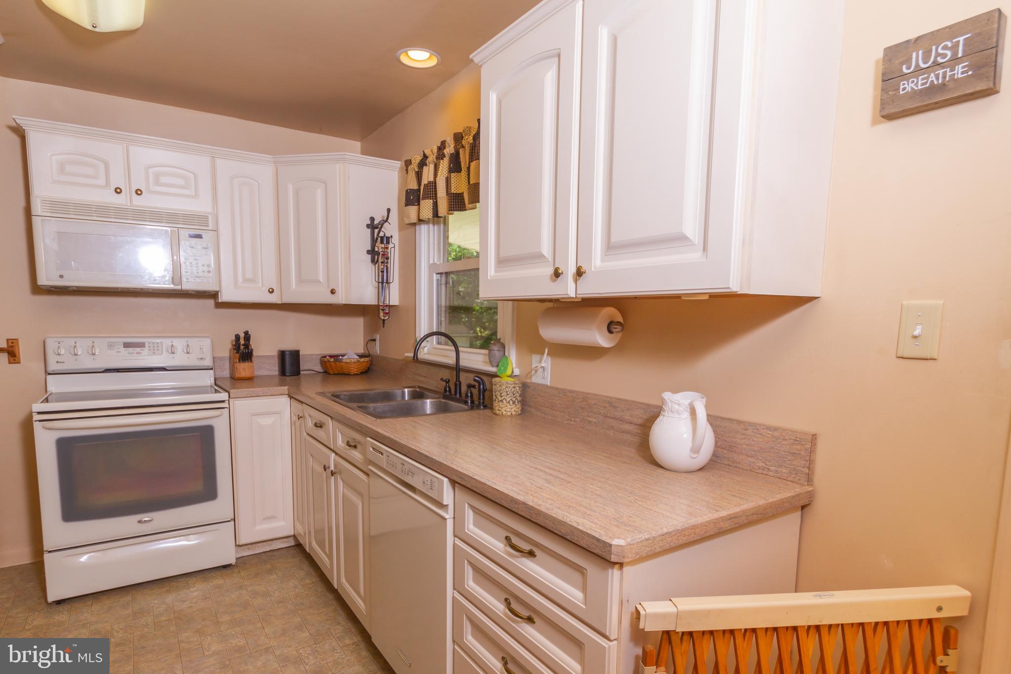 2245 Finland Road Green Lane, PA 18054 - Photo 8 of 11