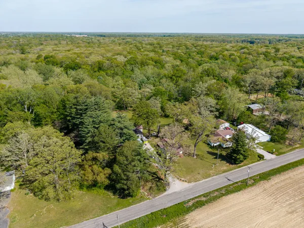 $175,000 | 1140 Race Track Road, Centralia, IL 62801