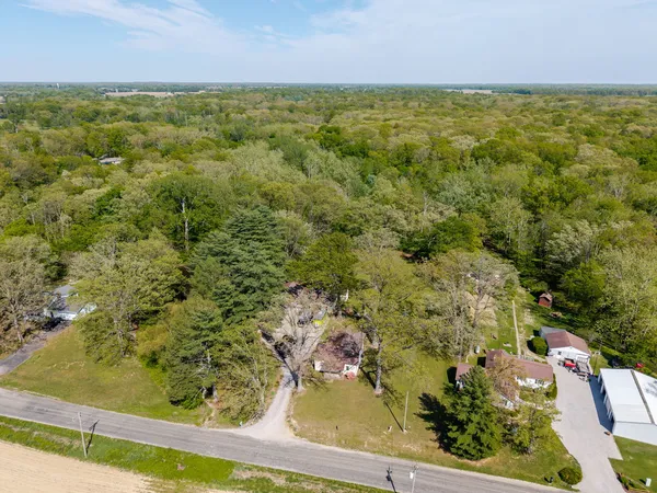 $175,000 | 1140 Race Track Road, Centralia, IL 62801