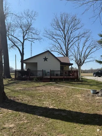 $175,000 | 1140 Race Track Road, Centralia, IL 62801