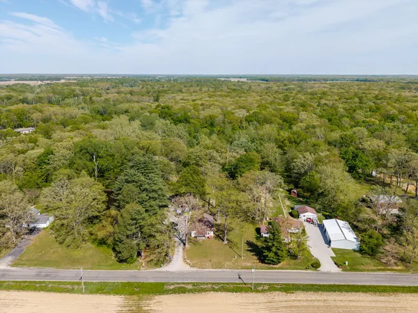 $175,000 | 1140 Race Track Road, Centralia, IL 62801
