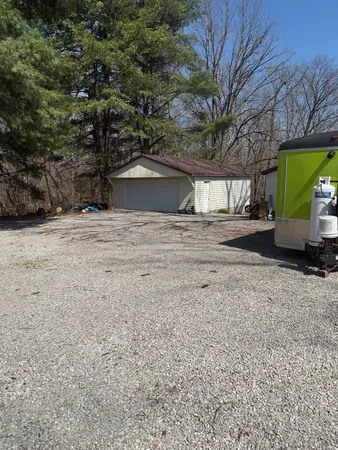 $175,000 | 1140 Race Track Road, Centralia, IL 62801