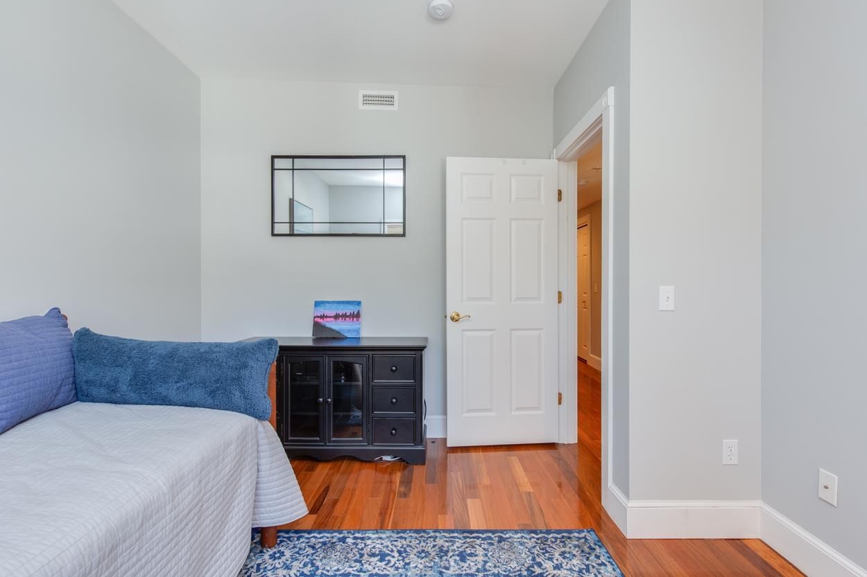 7 Chester Road, Unit 307 Derry, NH 03038 - Photo 14 of 21