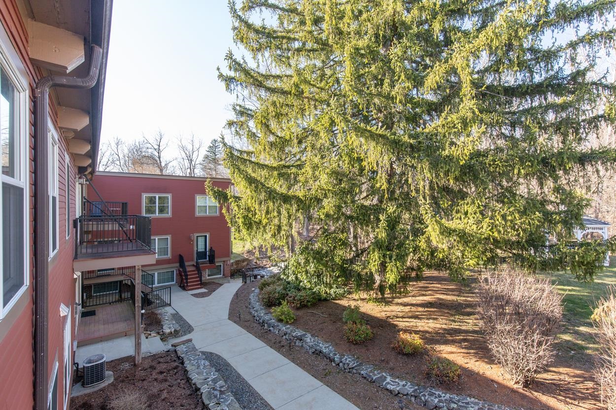 7 Chester Road, Unit 307 Derry, NH 03038 - Photo 18 of 21