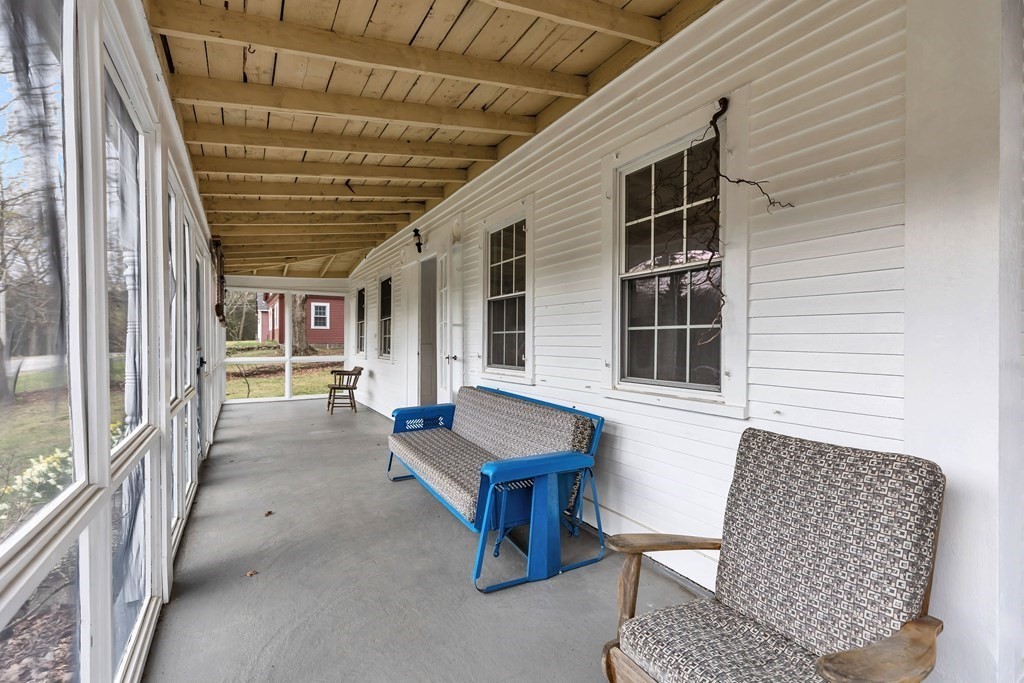 47 Taylor Road New Ipswich, NH 03071 - Photo 7 of 33 a outdoor living space with furniture