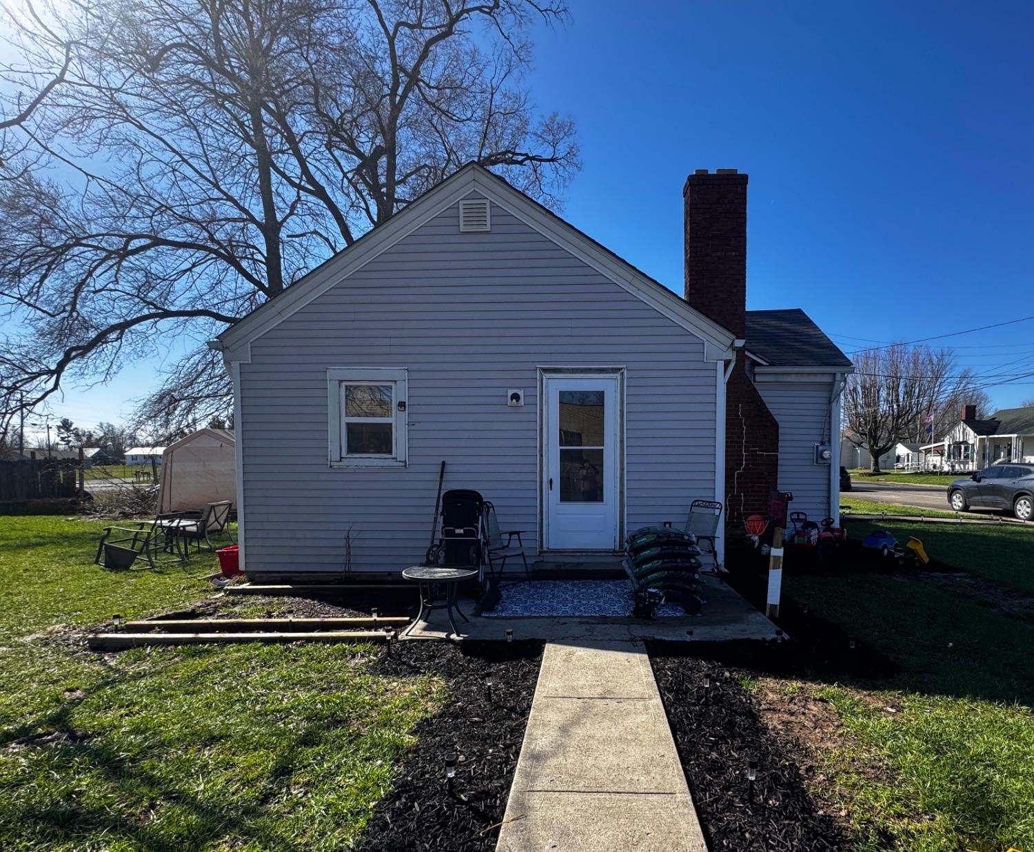 819 Franklin Street Milan, IN 47031 - Photo 3 of 15