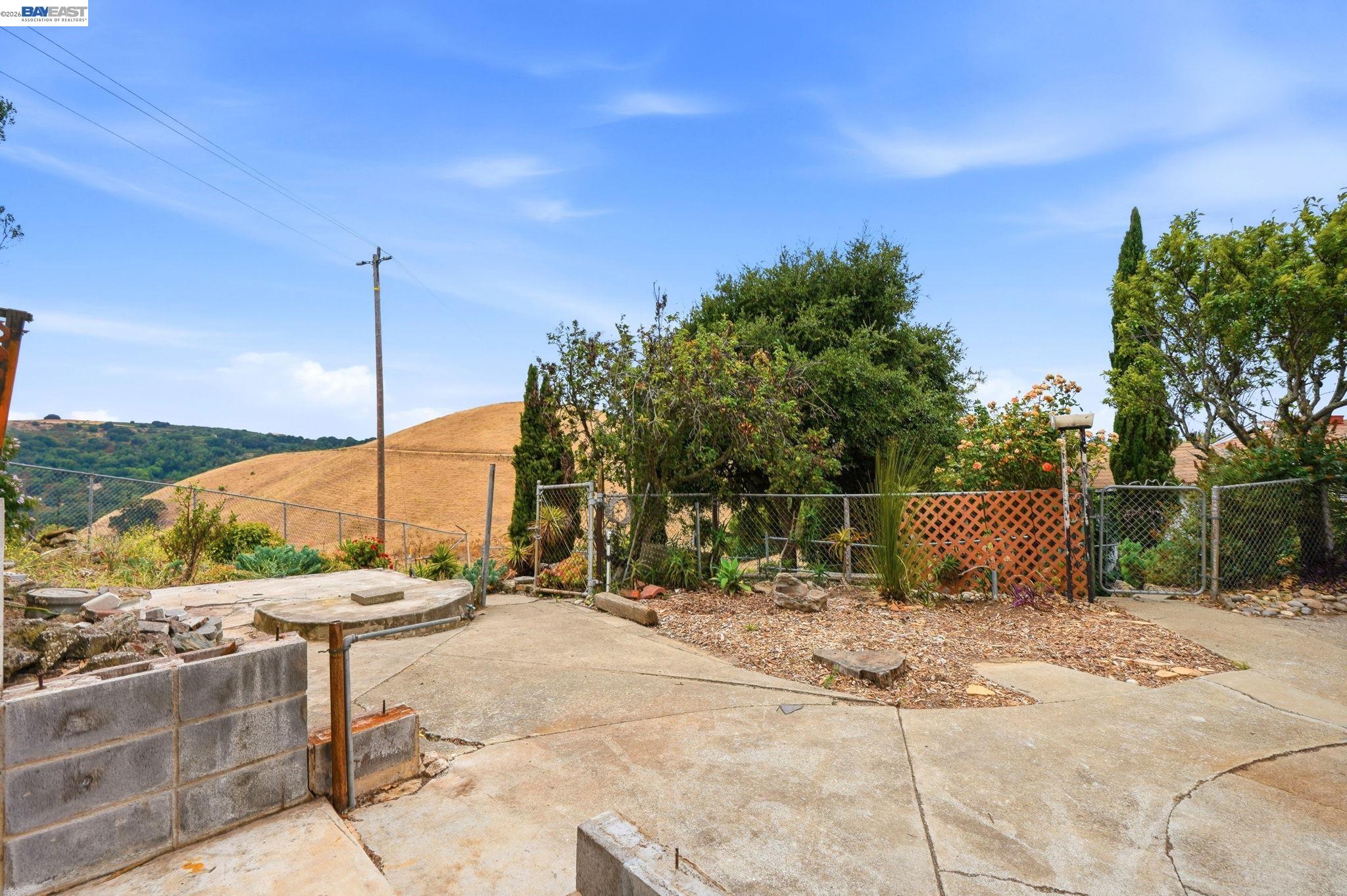 92 Welle Road Crockett, CA 94525 - Photo 40 of 54