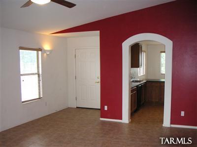 4685 South Valley Road Tucson, AZ 85714 - Photo 7 of 21