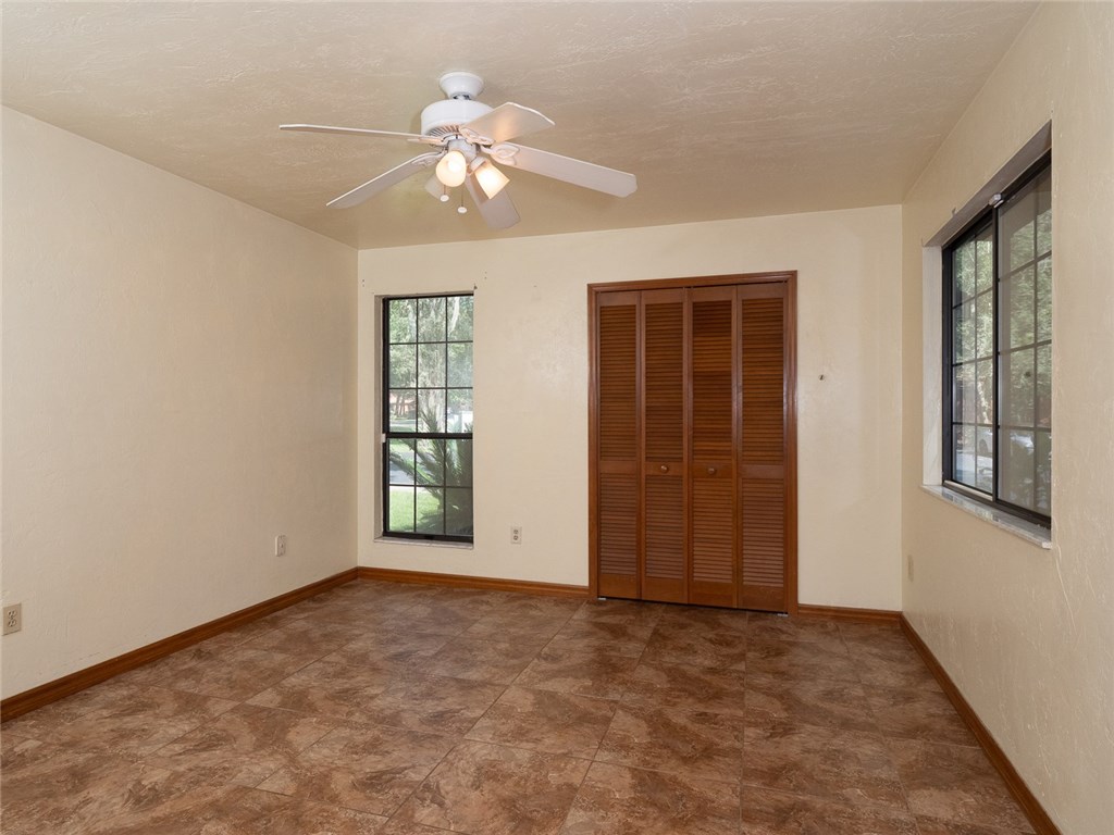 914 Southwest 56th Terrace Gainesville, FL 32607 - Photo 14 of 22 Gallery Image 14